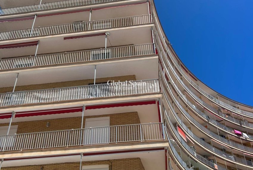 Wederverkoop - APPARTEMENT -
TORREVIEJA - Playa del Cura