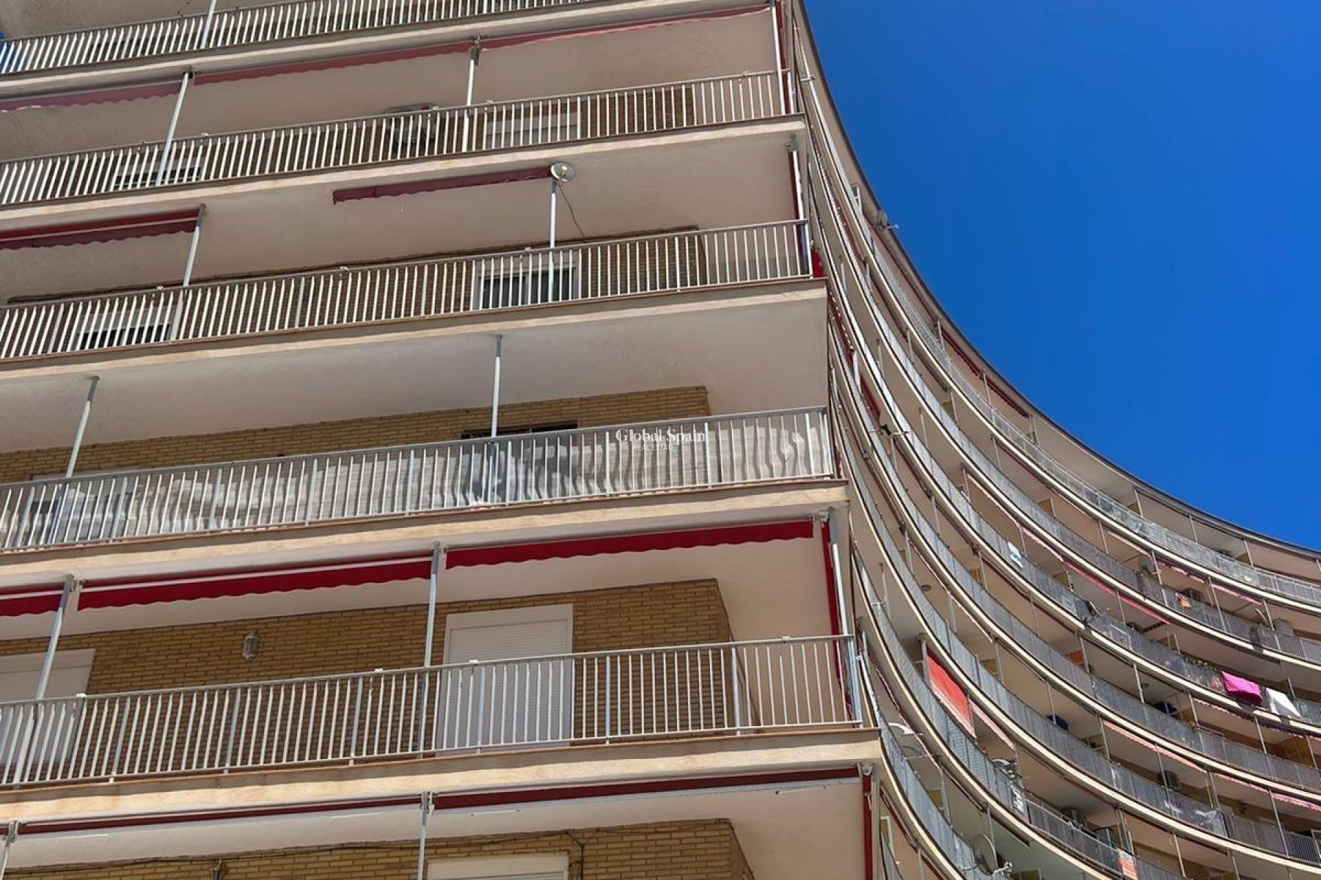 Wederverkoop - APPARTEMENT -
TORREVIEJA - Playa del Cura