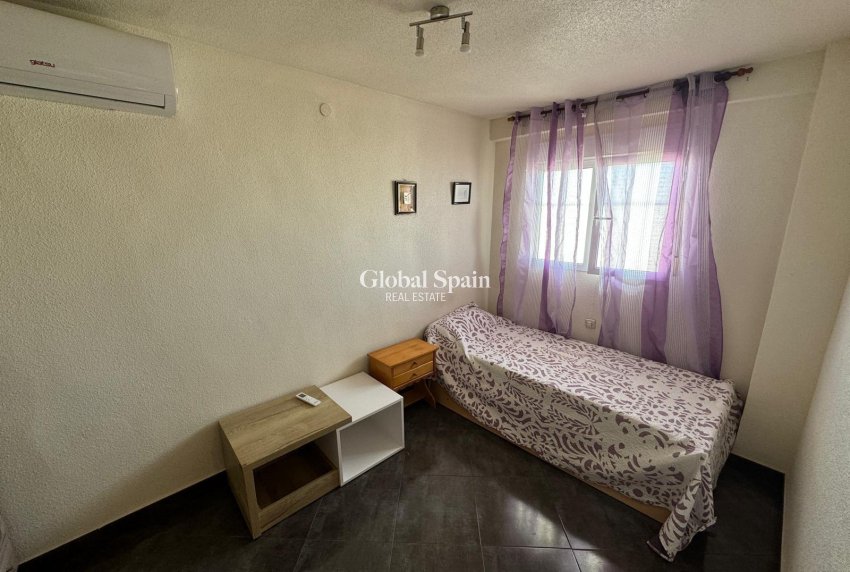 Wederverkoop - APPARTEMENT -
TORREVIEJA - Playa del Cura