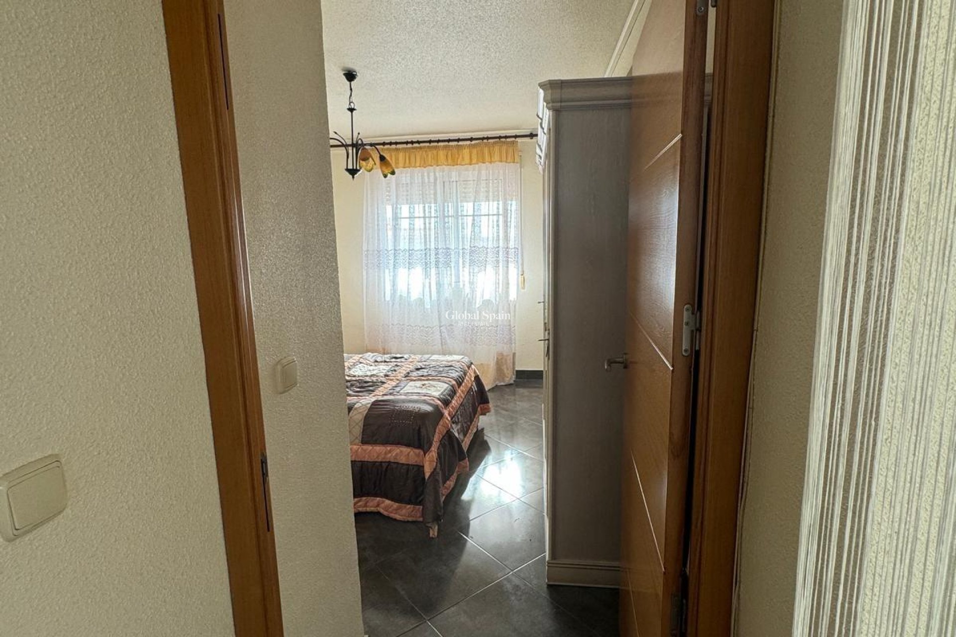 Wederverkoop - APPARTEMENT -
TORREVIEJA - Playa del Cura