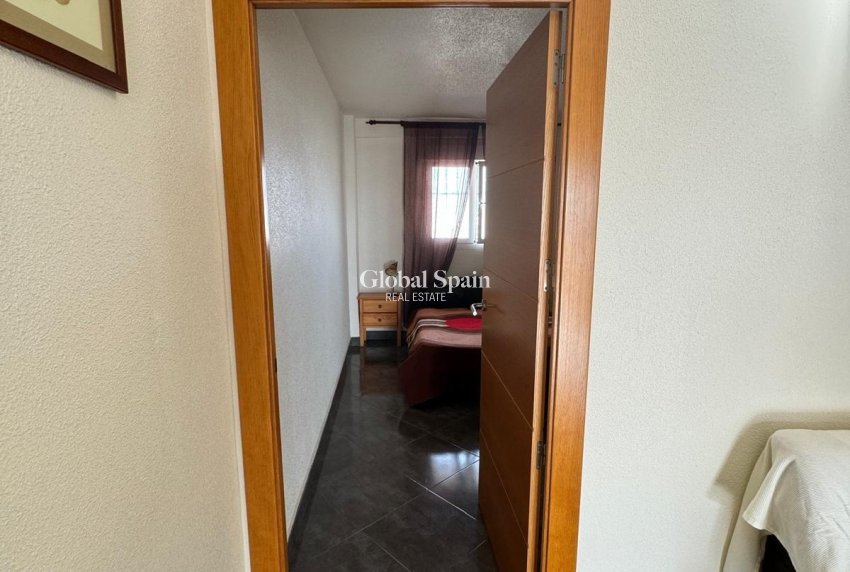 Wederverkoop - APPARTEMENT -
TORREVIEJA - Playa del Cura