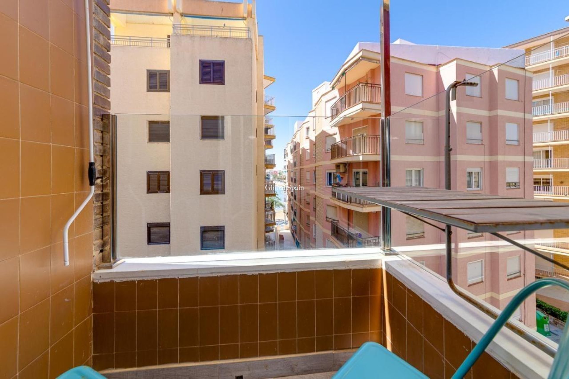 Wederverkoop - APPARTEMENT -
TORREVIEJA - Playa del Cura