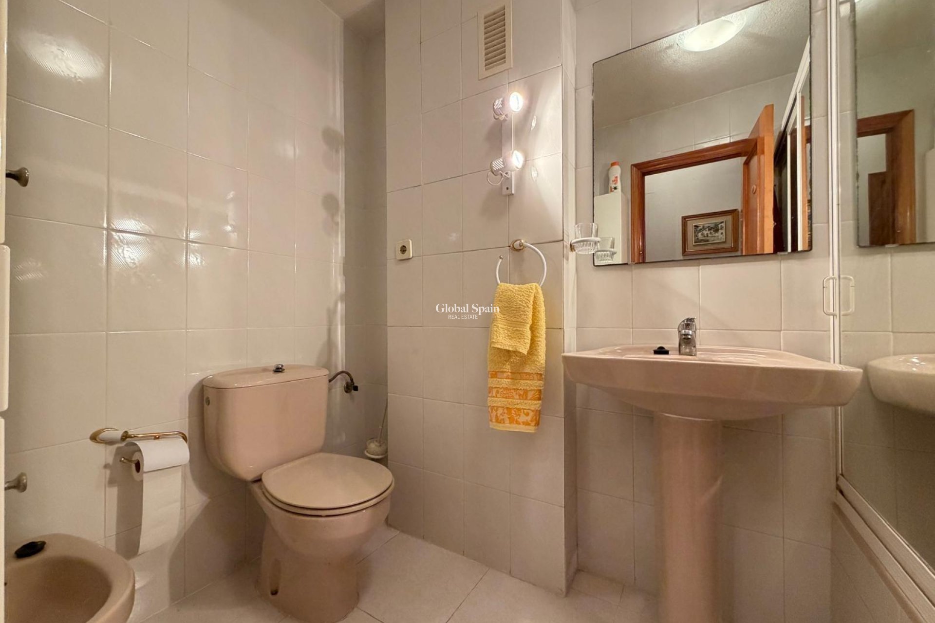 Wederverkoop - APPARTEMENT -
TORREVIEJA - Playa del Cura