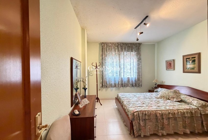 Wederverkoop - APPARTEMENT -
TORREVIEJA - Playa del Cura