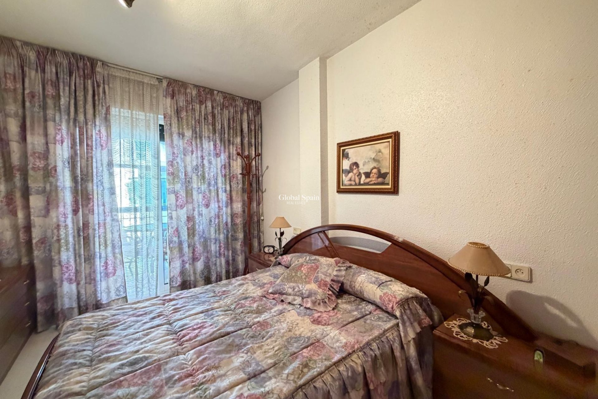 Wederverkoop - APPARTEMENT -
TORREVIEJA - Playa del Cura