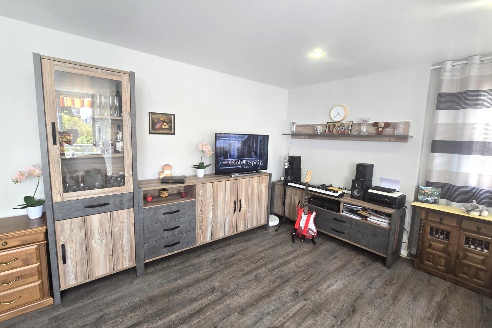 Wederverkoop - APPARTEMENT -
TORREVIEJA - Playa del Cura