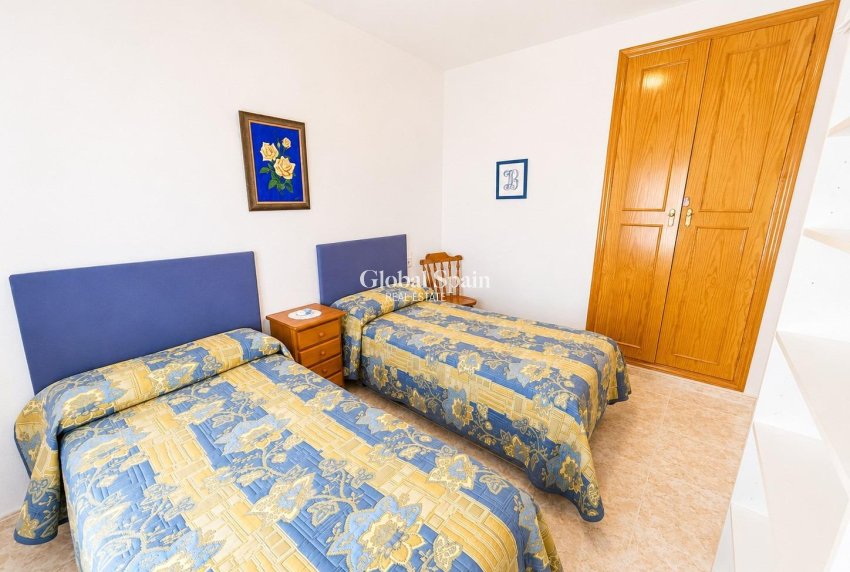 Wederverkoop - APPARTEMENT -
TORREVIEJA - Playa del cura