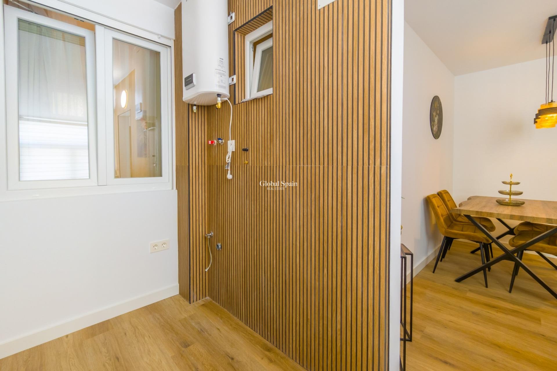 Wederverkoop - APPARTEMENT -
TORREVIEJA - Playa del Cura