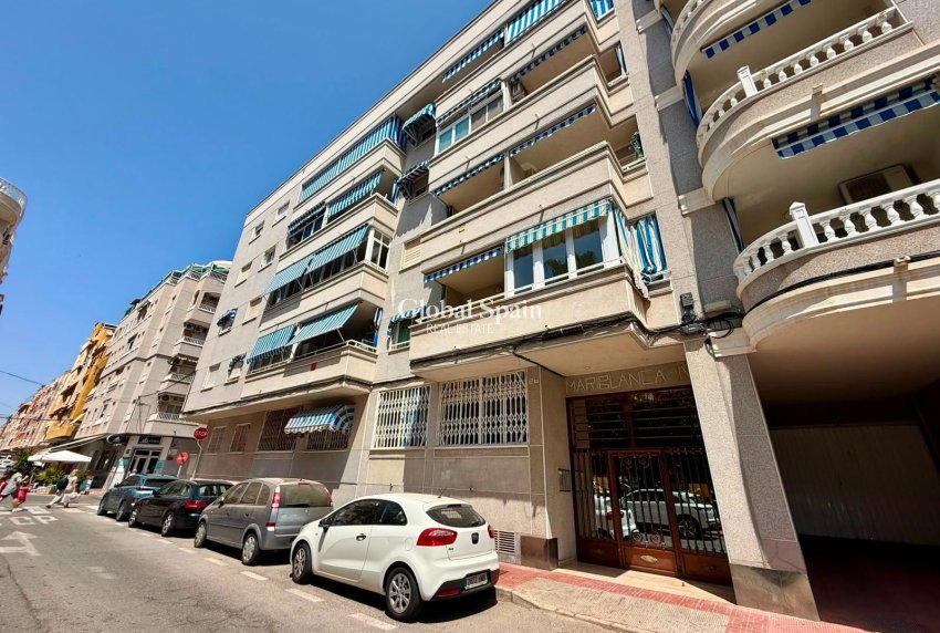 Wederverkoop - APPARTEMENT -
TORREVIEJA - Playa del Cura