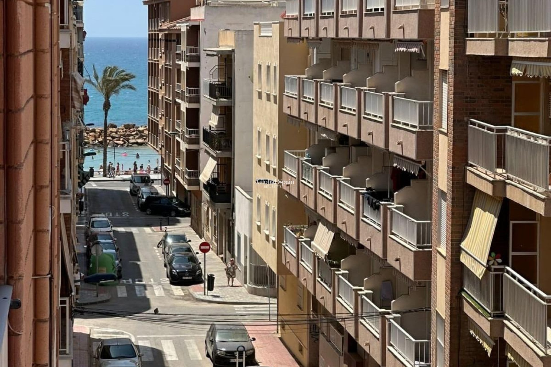 Wederverkoop - APPARTEMENT -
TORREVIEJA - Playa del Cura