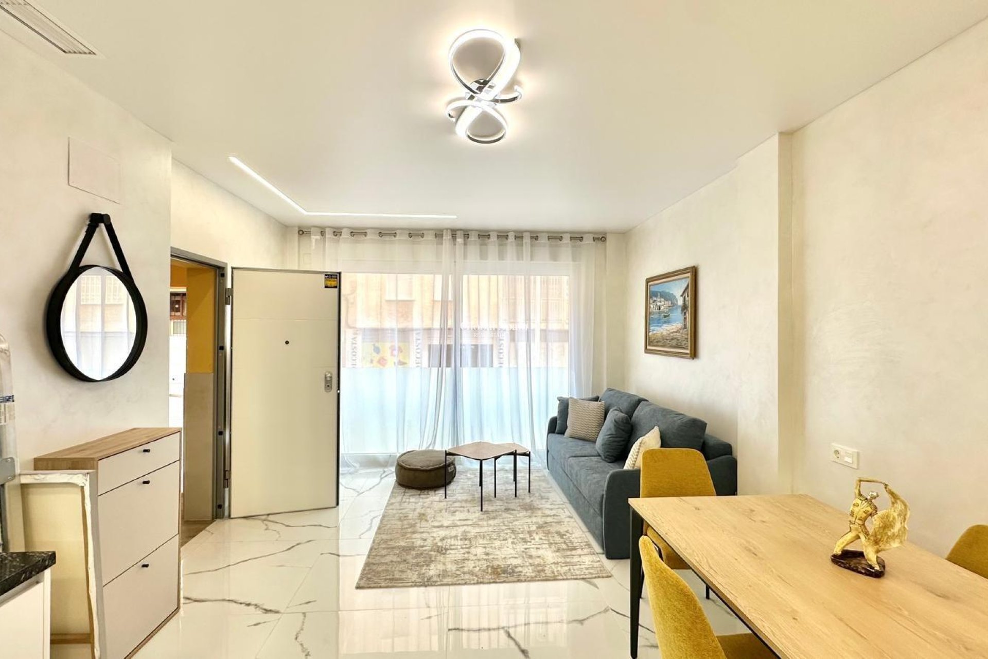 Wederverkoop - APPARTEMENT -
TORREVIEJA - Playa del Cura