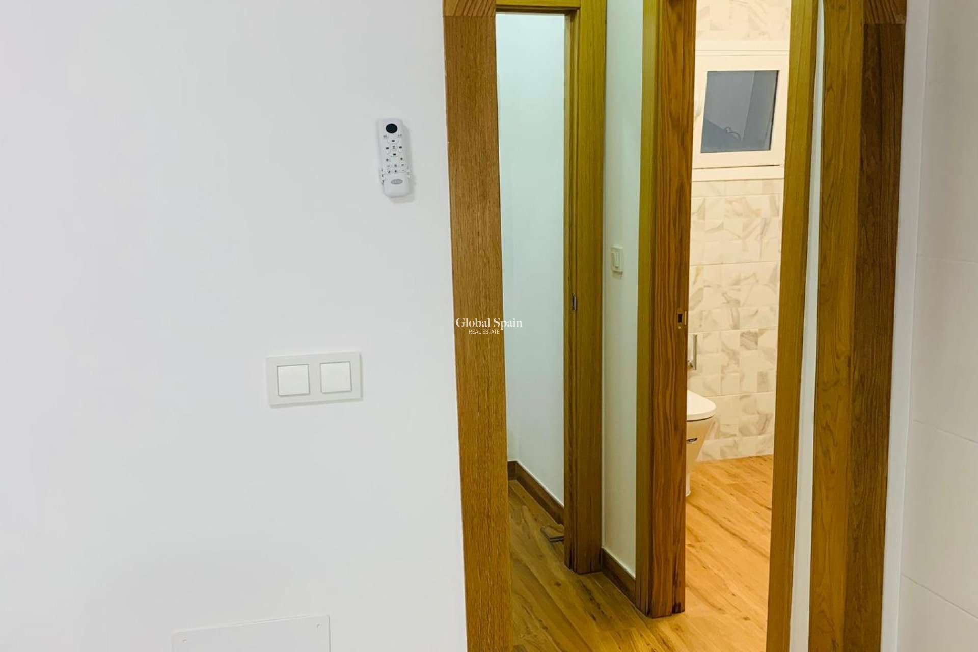Wederverkoop - APPARTEMENT -
TORREVIEJA - Playa del Cura