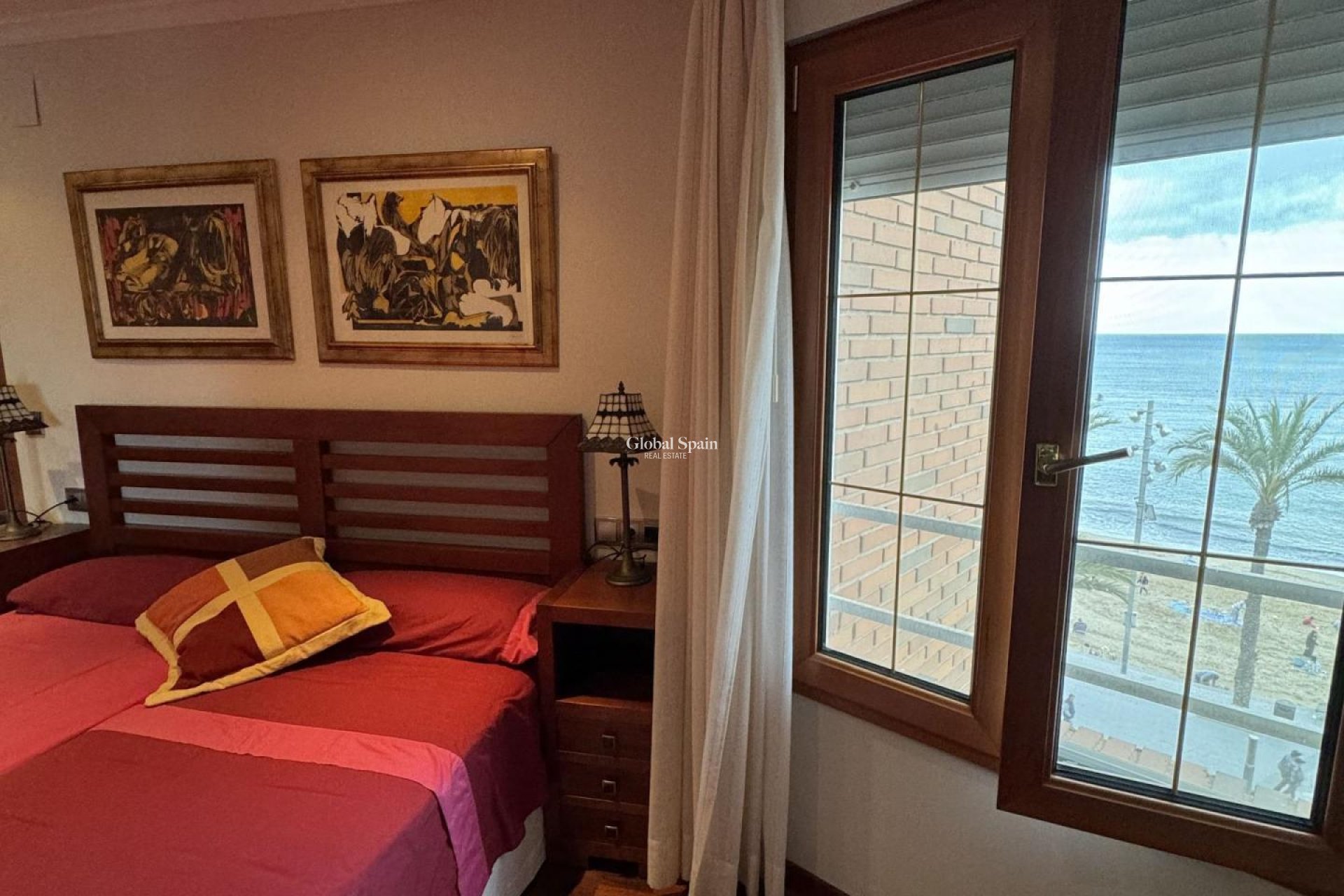 Wederverkoop - APPARTEMENT -
TORREVIEJA - Playa del Cura