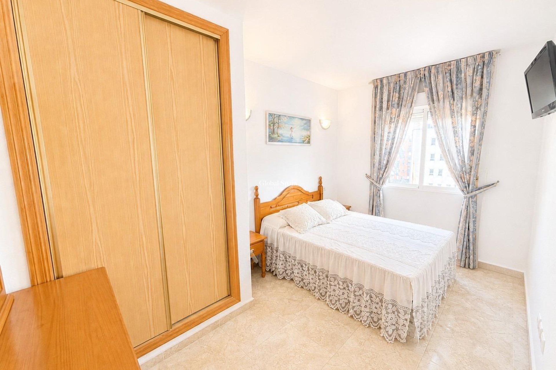 Wederverkoop - APPARTEMENT -
TORREVIEJA - Playa del cura