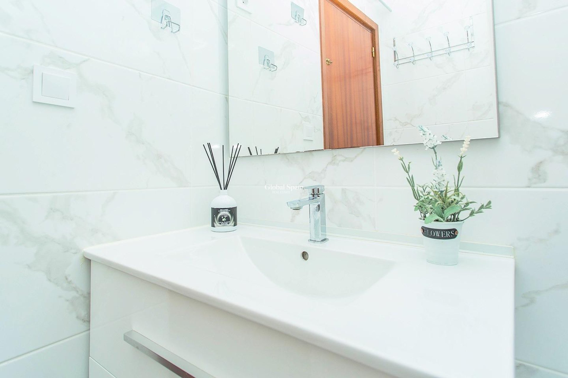 Wederverkoop - APPARTEMENT -
TORREVIEJA - Playa del Cura