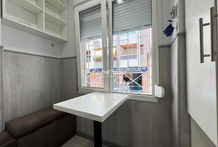 Wederverkoop - APPARTEMENT -
TORREVIEJA - Playa del Cura