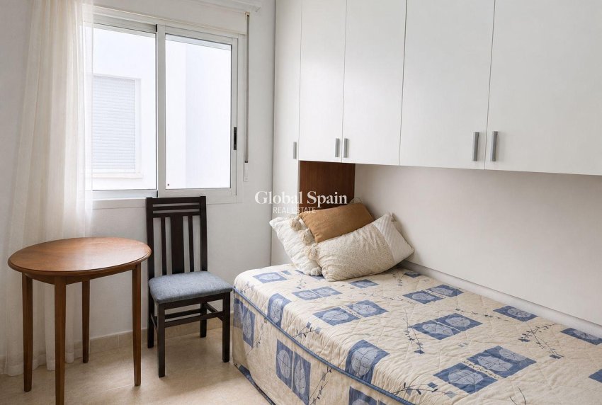 Wederverkoop - APPARTEMENT -
TORREVIEJA - Playa del Cura