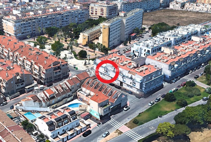 Wederverkoop - APPARTEMENT -
TORREVIEJA - Playa del Cura