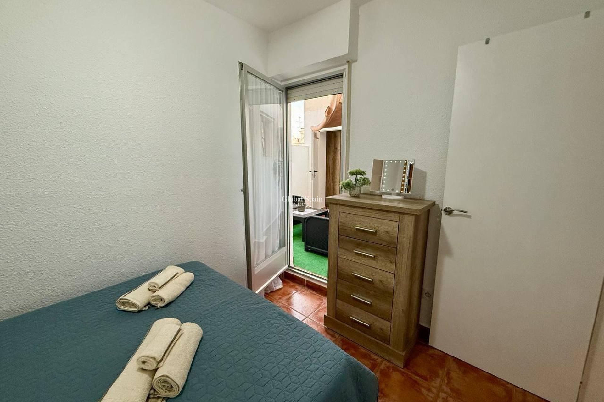 Wederverkoop - APPARTEMENT -
TORREVIEJA - Playa del Cura