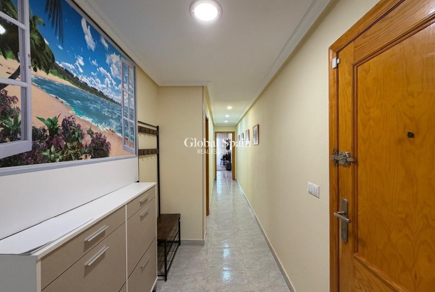 Wederverkoop - APPARTEMENT -
TORREVIEJA - Playa del Cura