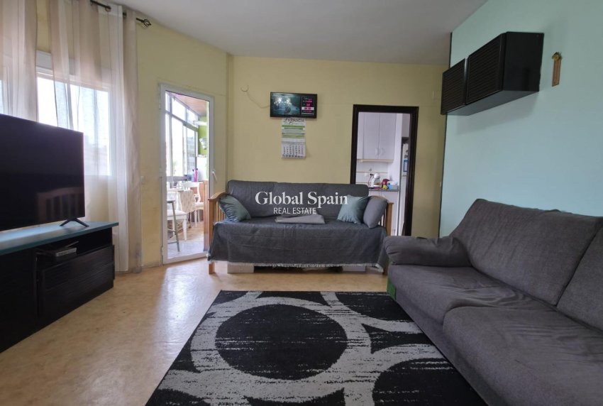 Wederverkoop - APPARTEMENT -
TORREVIEJA - Playa del Cura