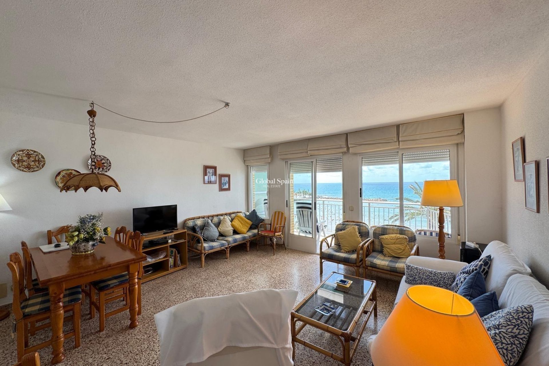 Wederverkoop - APPARTEMENT -
TORREVIEJA - Playa del Cura