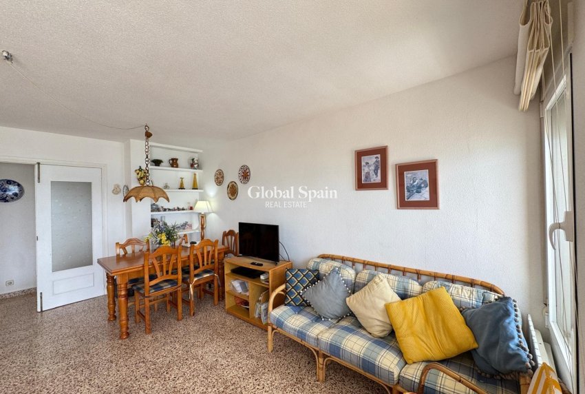 Wederverkoop - APPARTEMENT -
TORREVIEJA - Playa del Cura