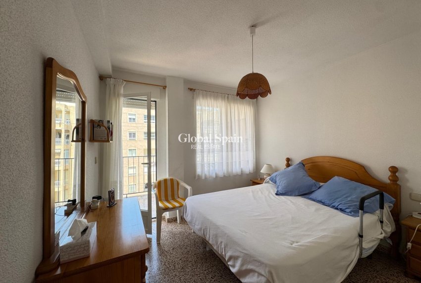 Wederverkoop - APPARTEMENT -
TORREVIEJA - Playa del Cura