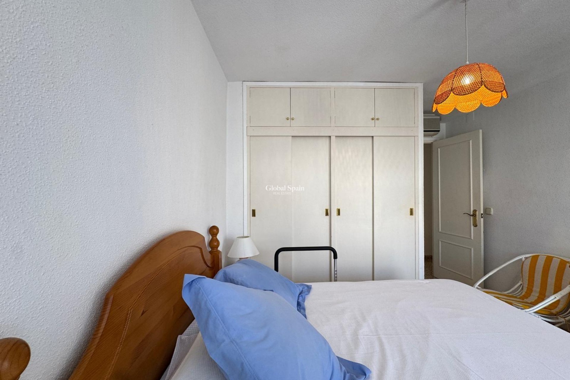 Wederverkoop - APPARTEMENT -
TORREVIEJA - Playa del Cura
