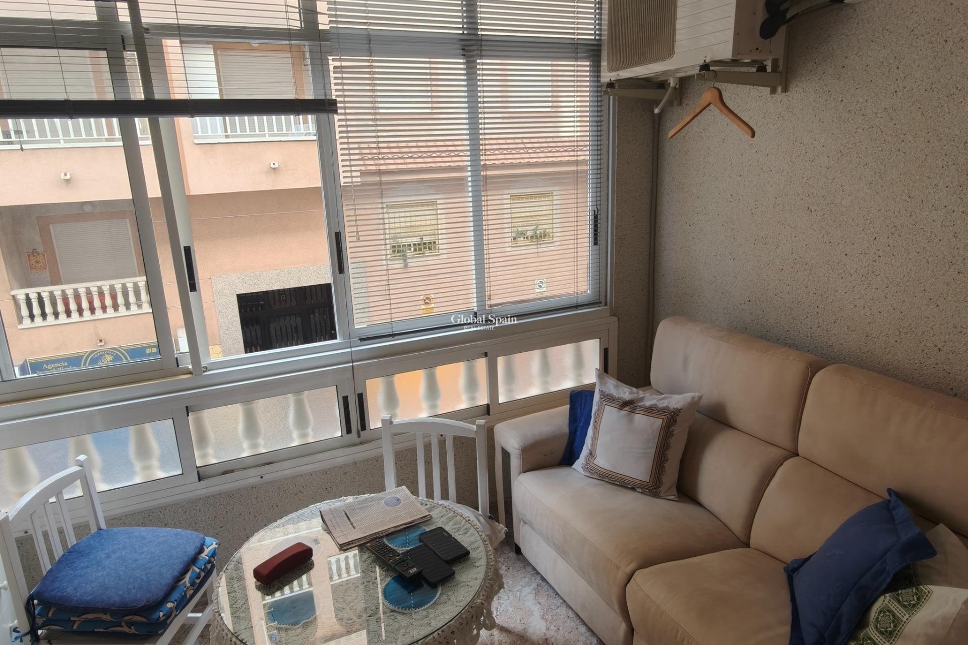 Wederverkoop - APPARTEMENT -
TORREVIEJA - Playa del Cura