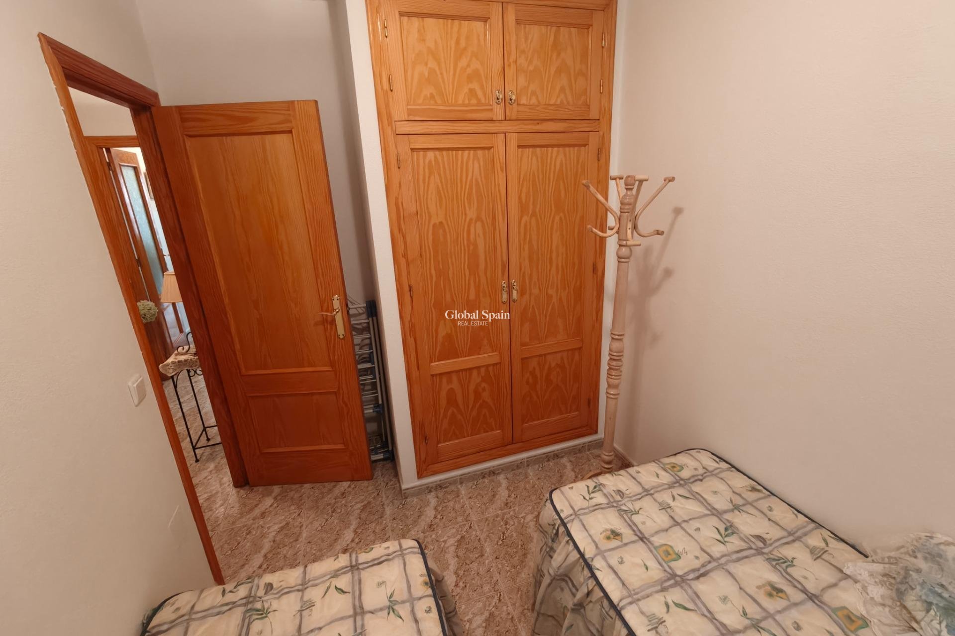 Wederverkoop - APPARTEMENT -
TORREVIEJA - Playa del Cura