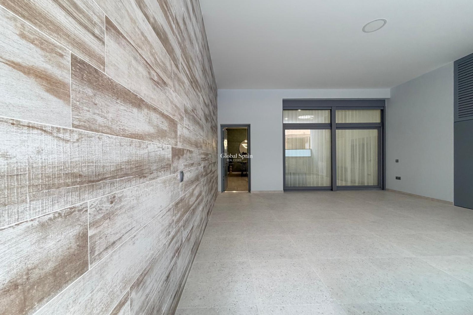Wederverkoop - APPARTEMENT -
TORREVIEJA - Playa del Cura