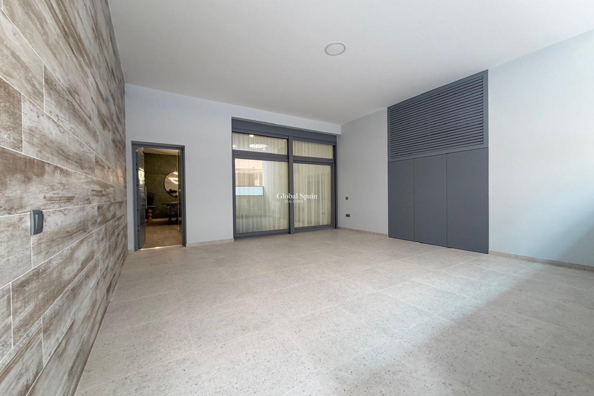 Wederverkoop - APPARTEMENT -
TORREVIEJA - Playa del Cura