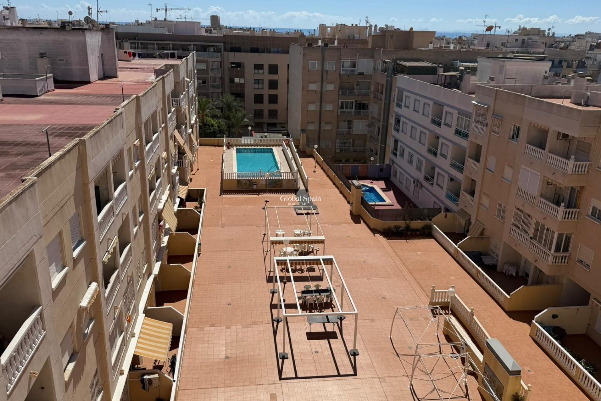 Wederverkoop - APPARTEMENT -
TORREVIEJA - Playa del Cura