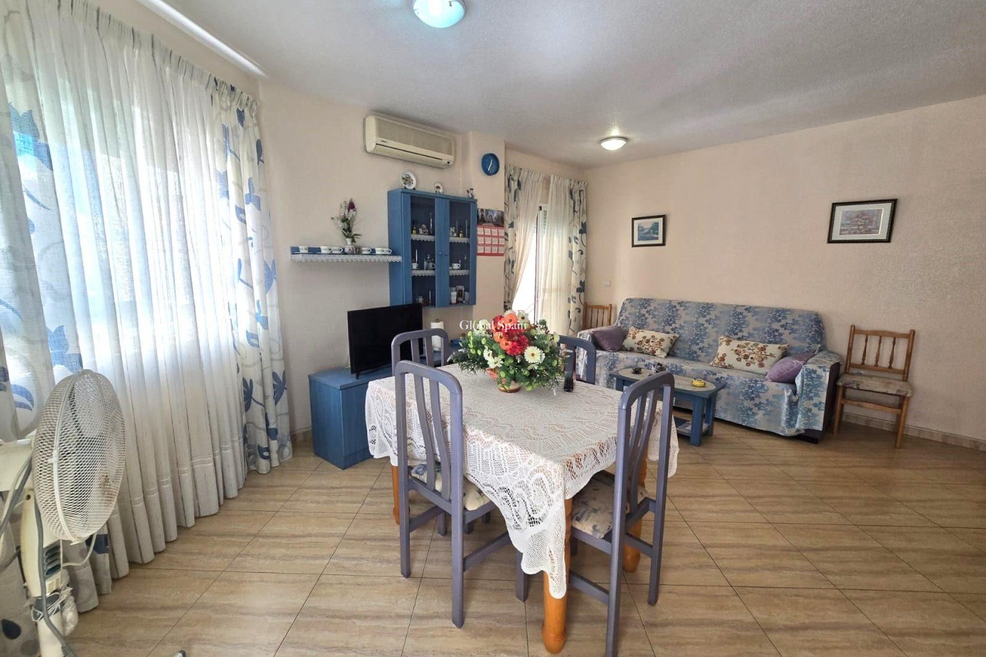 Wederverkoop - APPARTEMENT -
TORREVIEJA - Playa del Cura