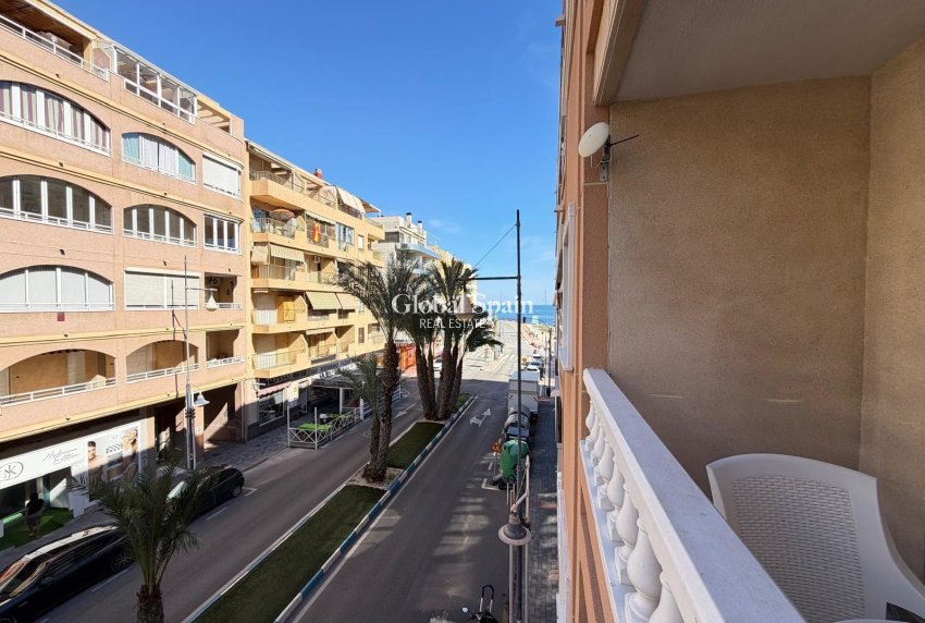 Wederverkoop - APPARTEMENT -
TORREVIEJA - Playa del Cura