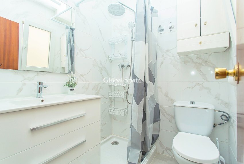 Wederverkoop - Appartement -
TORREVIEJA - Playa del cura