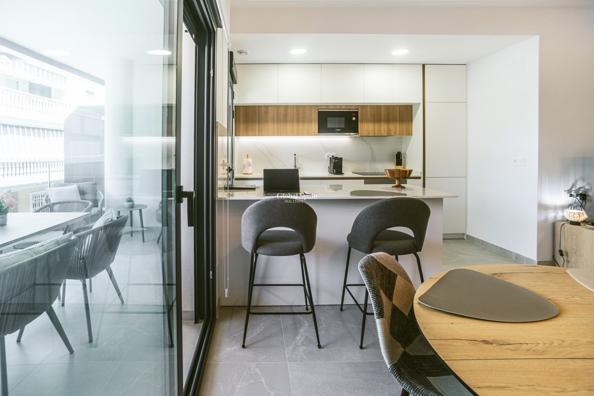 Wederverkoop - Appartement -
TORREVIEJA - Playa del Cura