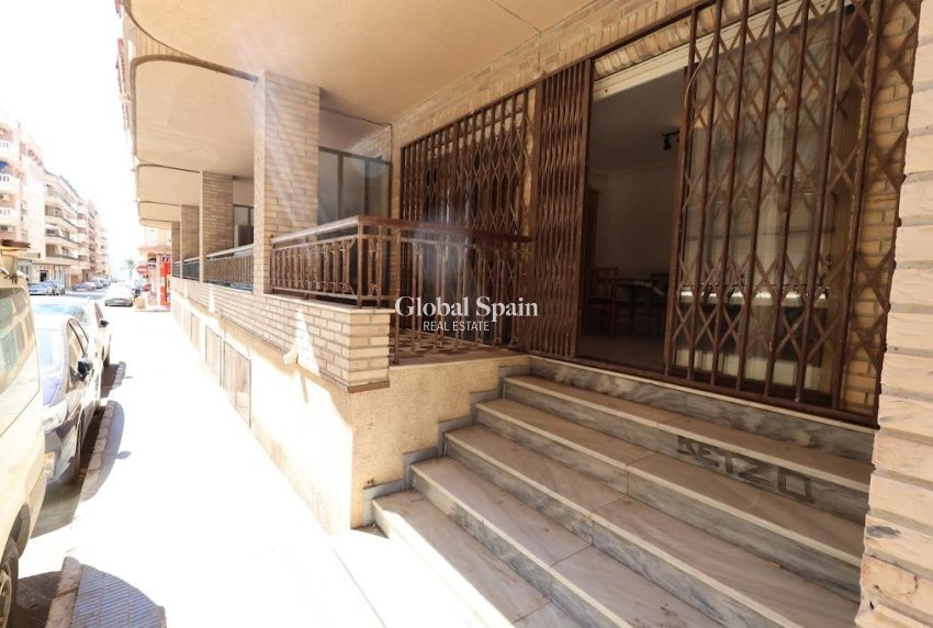 Wederverkoop - Appartement -
TORREVIEJA - Playa del cura