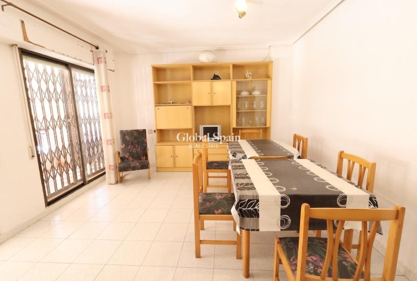 Wederverkoop - Appartement -
TORREVIEJA - Playa del cura