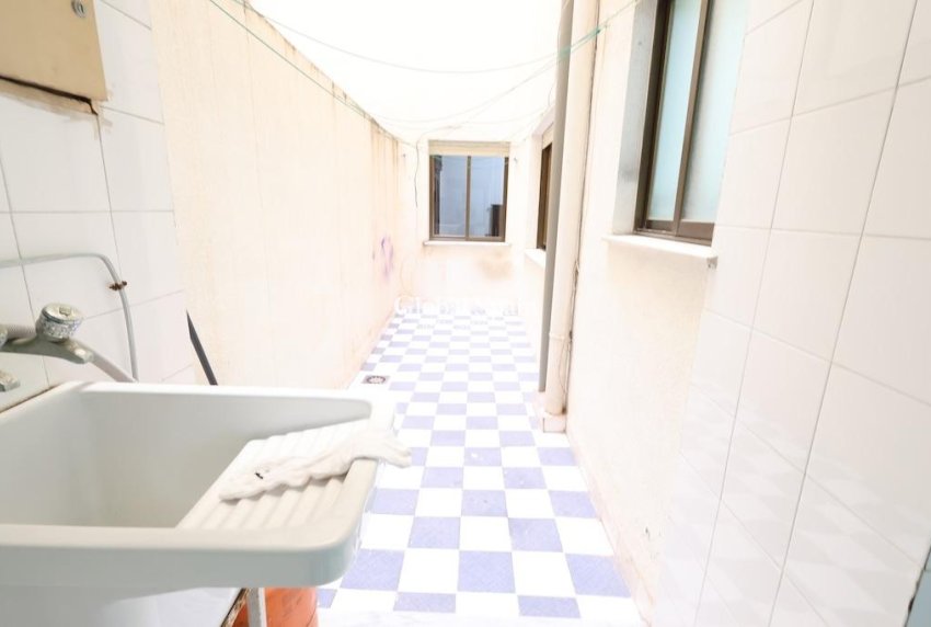 Wederverkoop - Appartement -
TORREVIEJA - Playa del cura