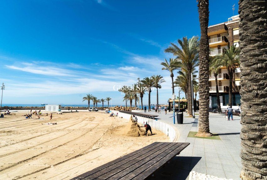 Wederverkoop - Appartement -
TORREVIEJA - Playa del cura