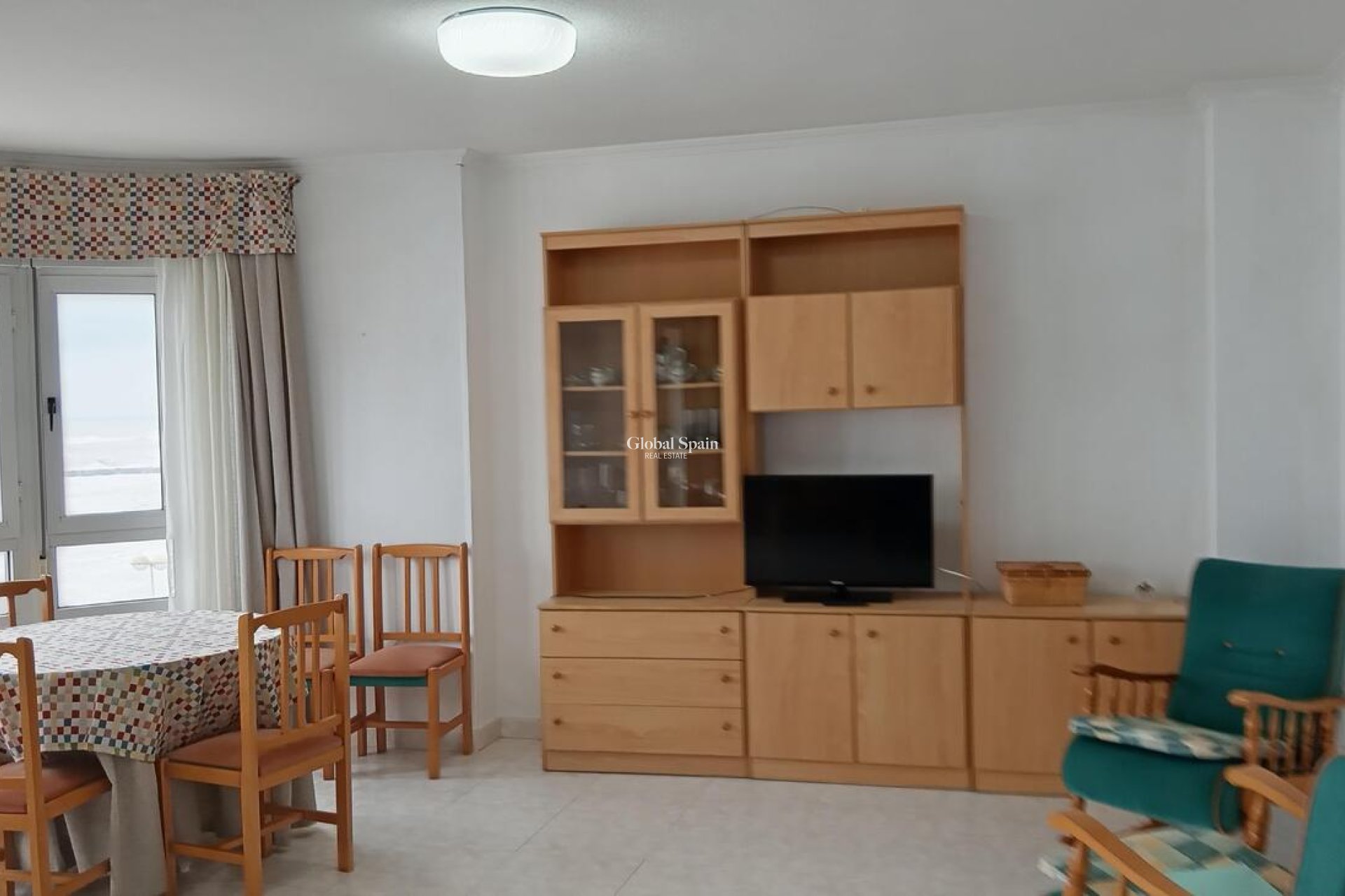 Wederverkoop - APPARTEMENT -
TORREVIEJA - PLAYA LOS LOCOS