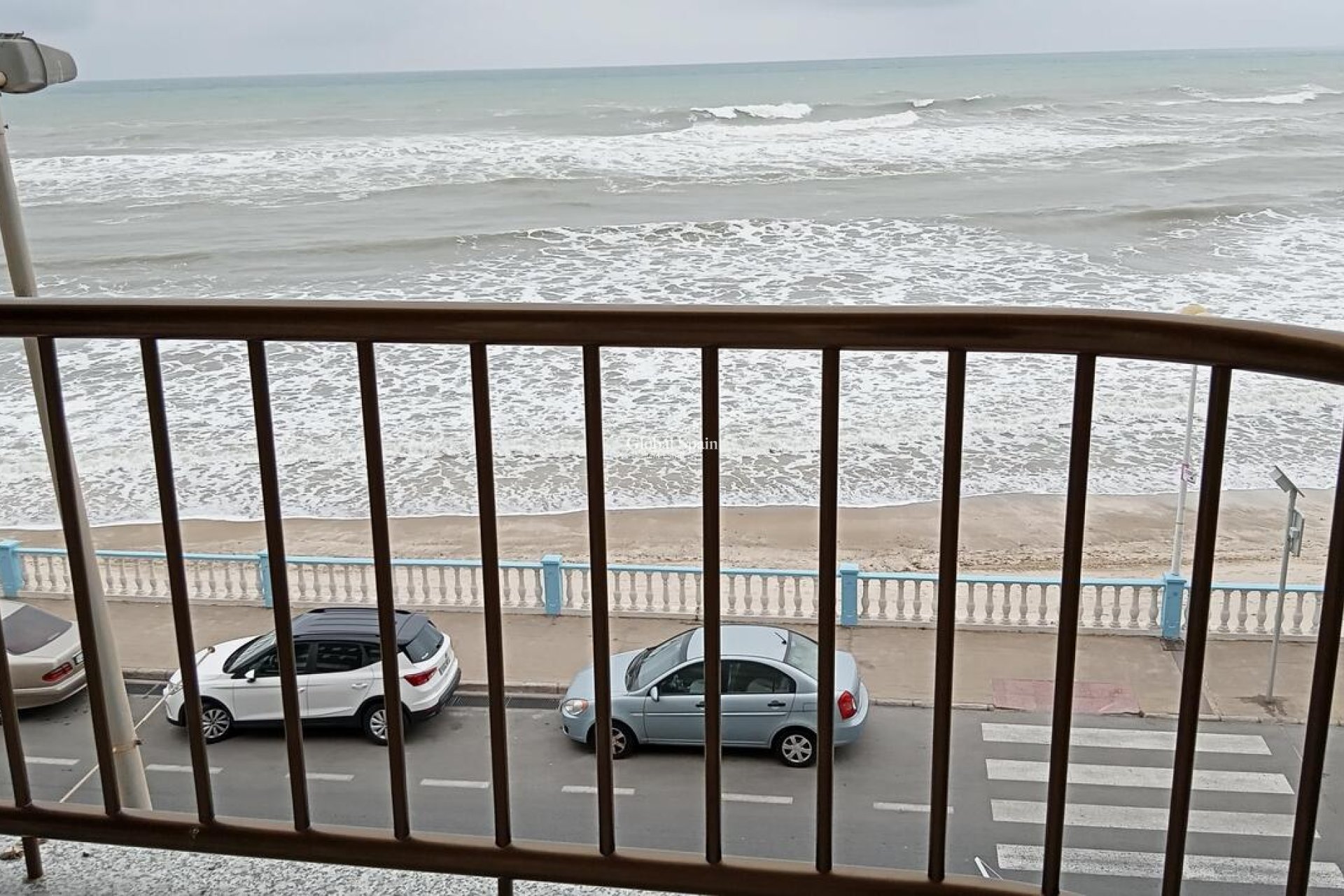 Wederverkoop - APPARTEMENT -
TORREVIEJA - PLAYA LOS LOCOS