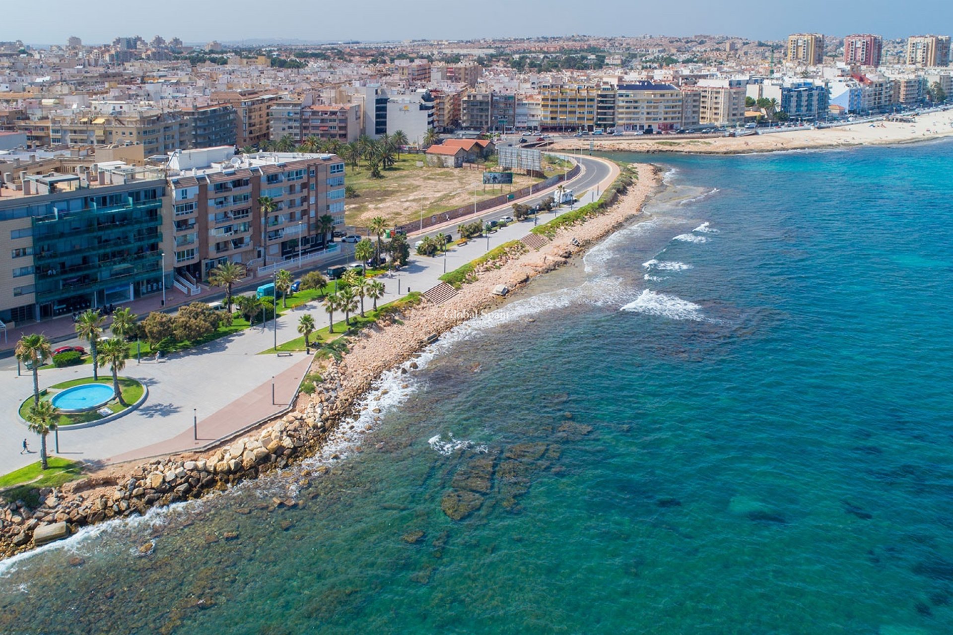Wederverkoop - APPARTEMENT -
TORREVIEJA - Playa Los Locos