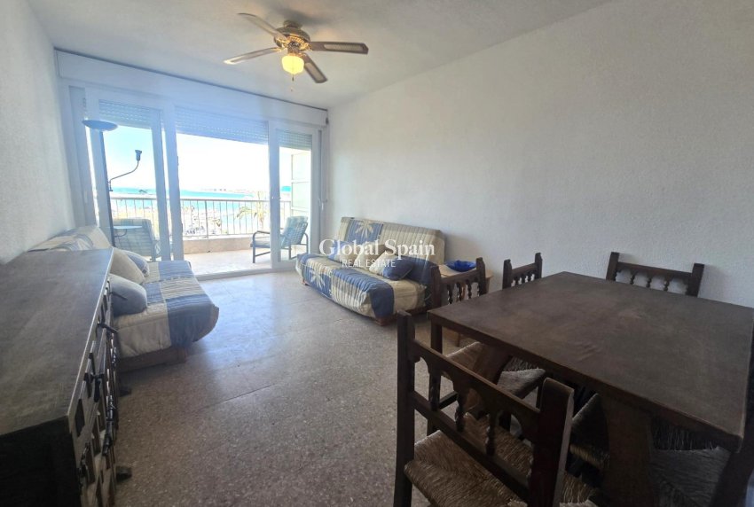Wederverkoop - APPARTEMENT -
TORREVIEJA - Puerto Deportivo Marina Salinas