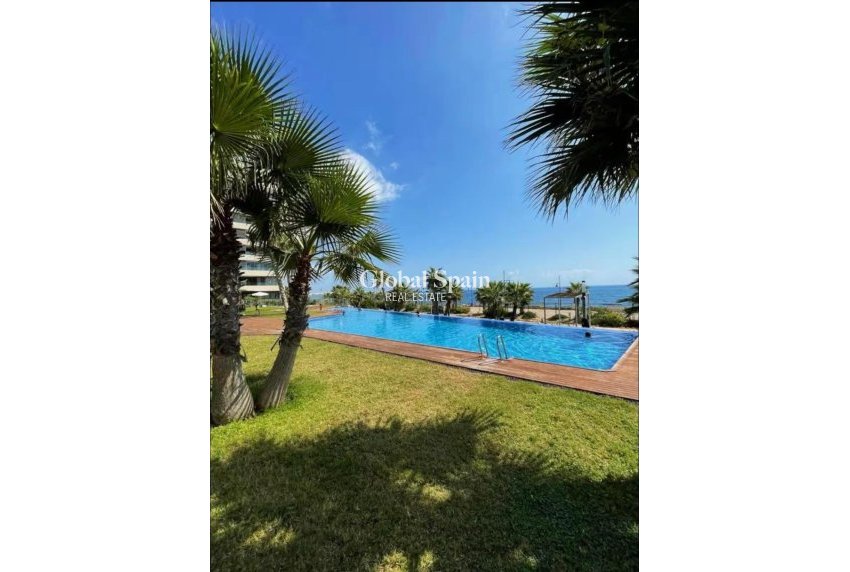 Wederverkoop - Appartement -
TORREVIEJA - Punta Prima