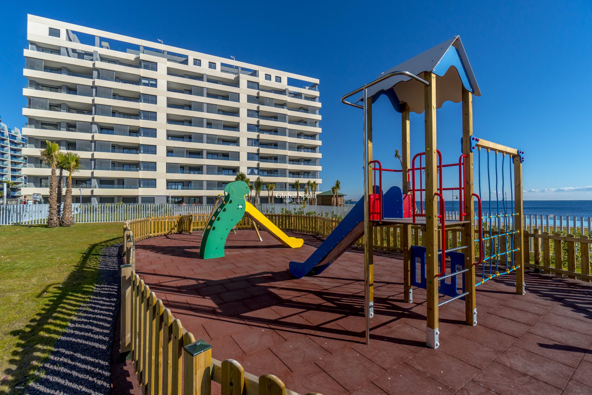 Wederverkoop - Appartement -
TORREVIEJA - Punta Prima