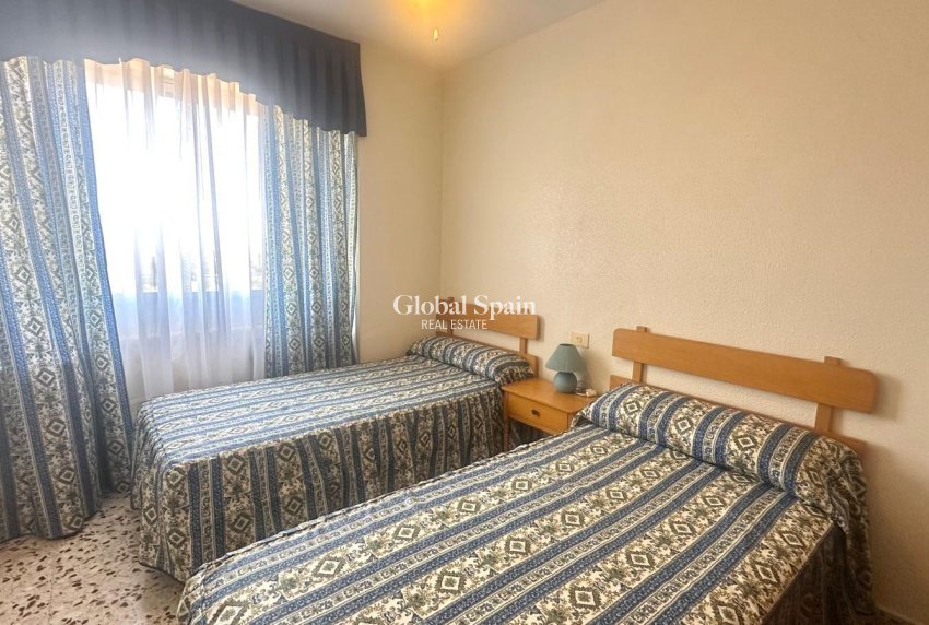 Wederverkoop - APPARTEMENT -
TORREVIEJA - Punta Prima