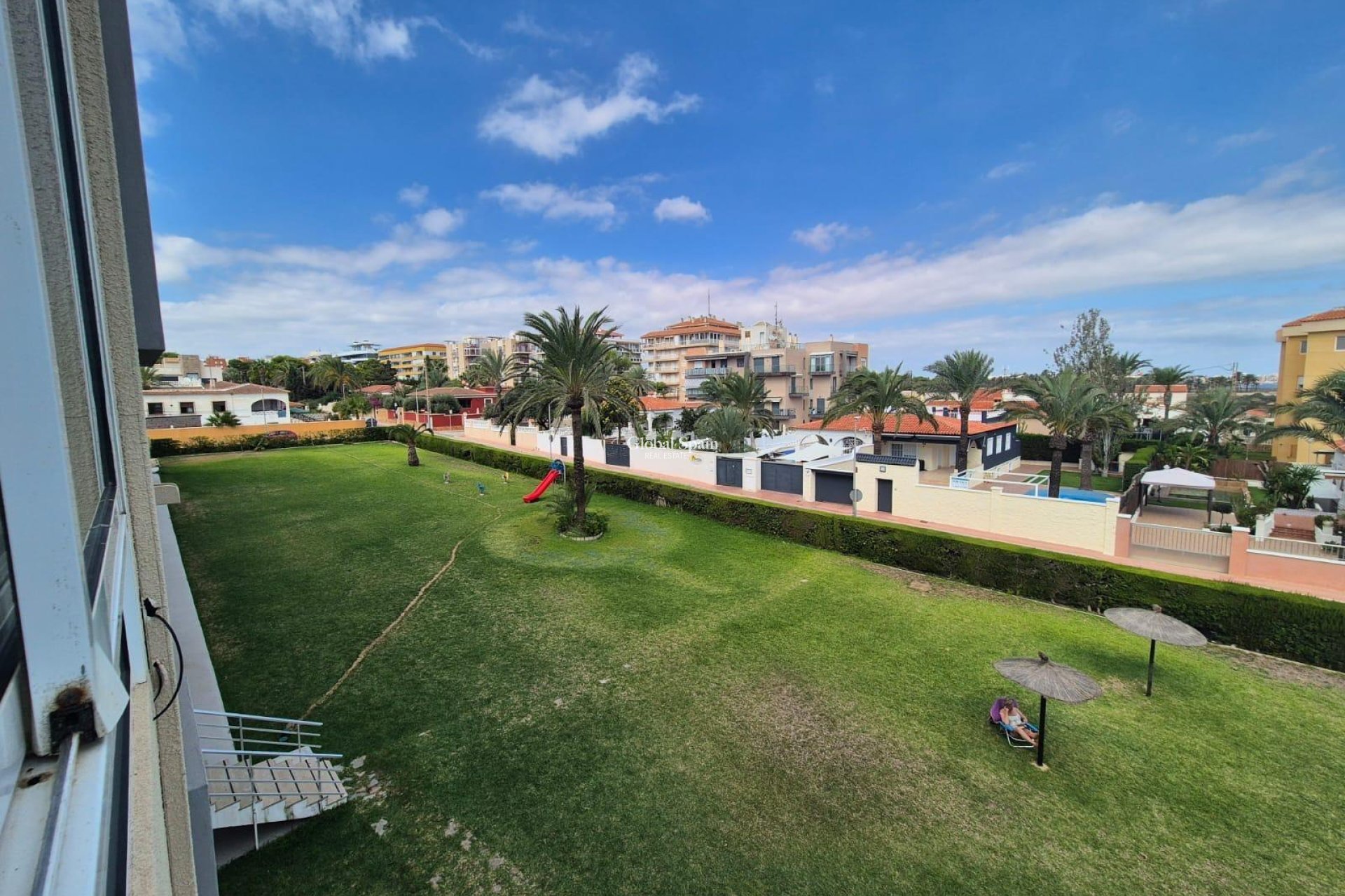 Wederverkoop - APPARTEMENT -
TORREVIEJA - Punta Prima